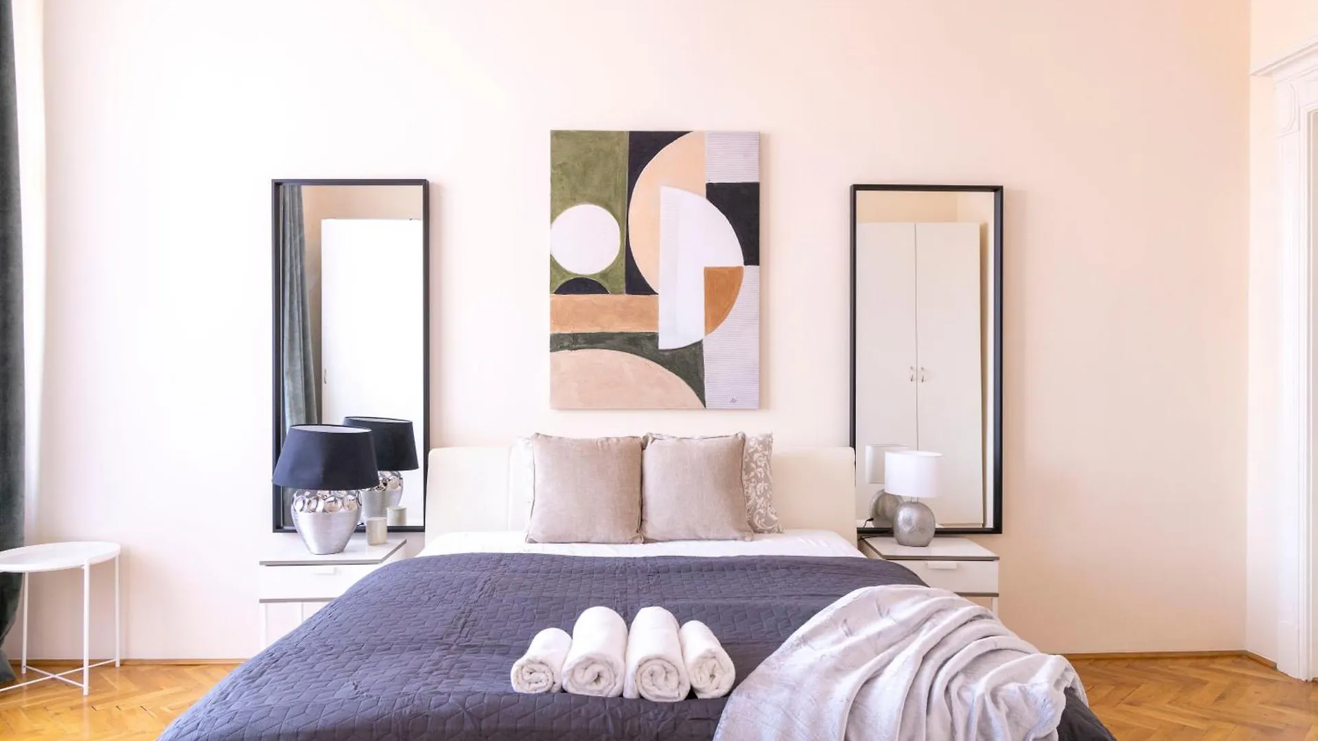 Exclusive & Cozy Central Suite W' Balcony بودابست المجر